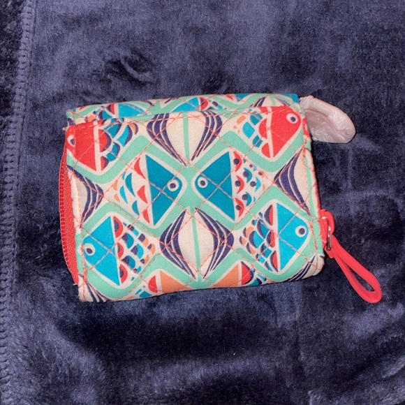 VERA BRADLEY Go Fish Print RFID Card Case Wallet (22570-J60) - Picture 5 of 6